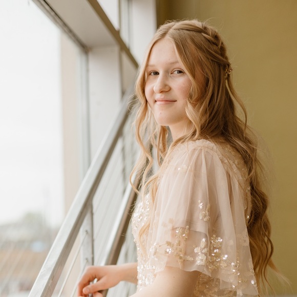 Meet your Posher, Blayre - Picture 2 of 5